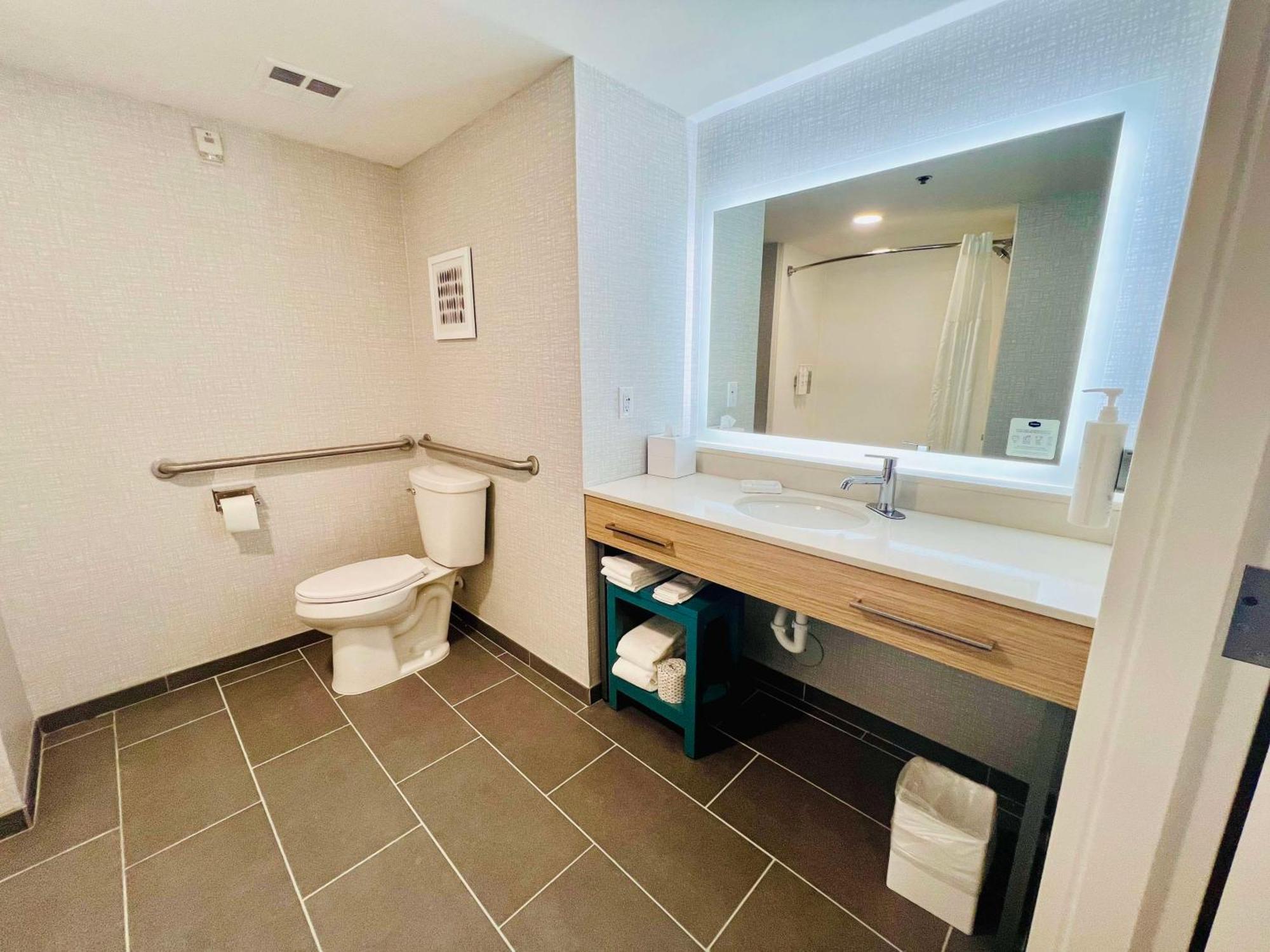 Hampton Inn Stony Creek Bagian luar foto