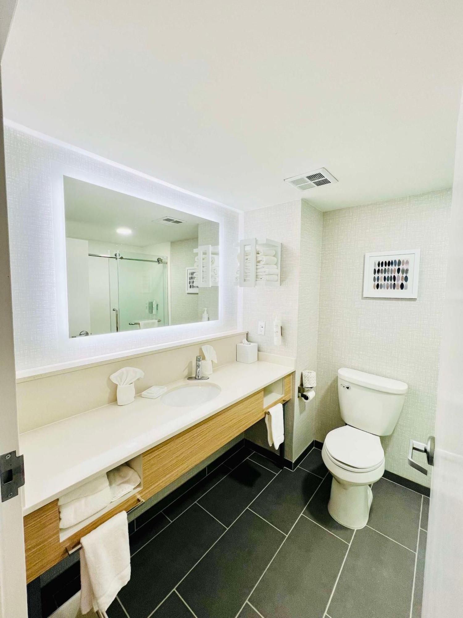 Hampton Inn Stony Creek Bagian luar foto